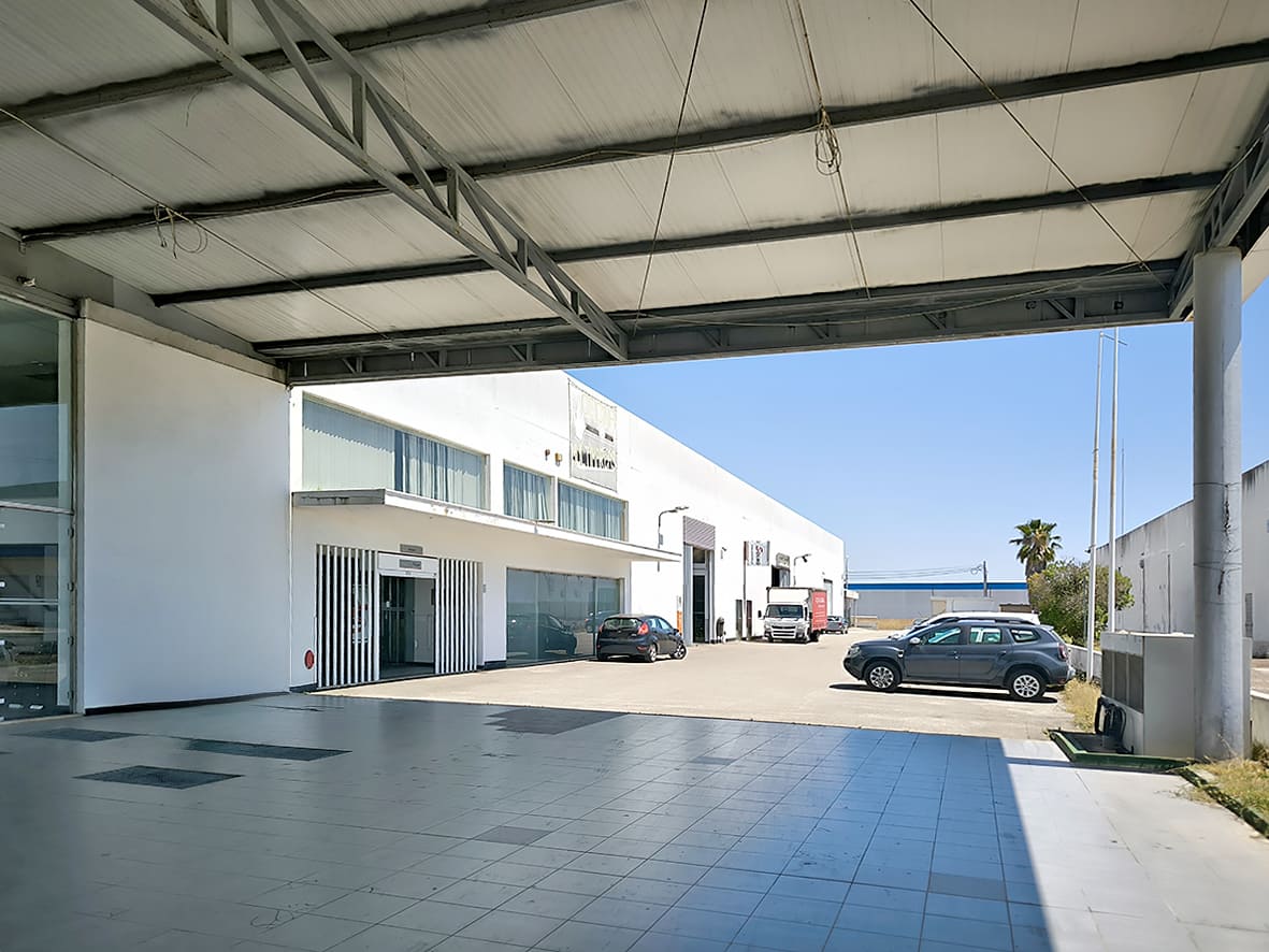 Auto Soeiro 5 - Edifício-sede da Auto Soeiro está à venda em leilão electrónico
